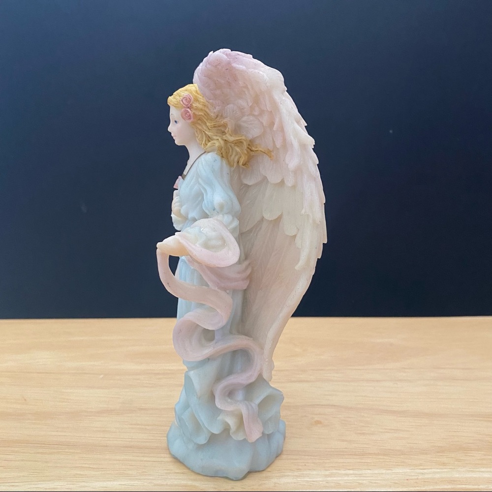 Angel Statue - Picture 4 of 5